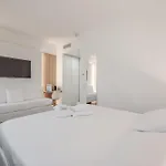 Hotel Hotiday Collection -