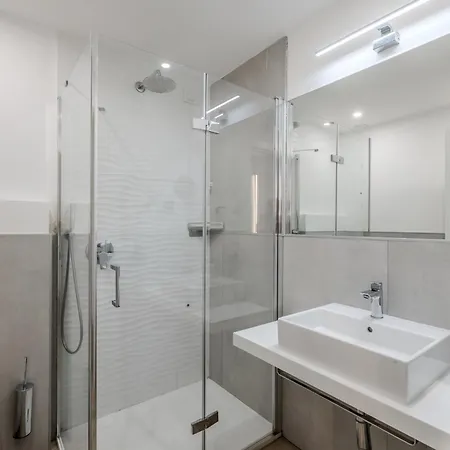 Hotell Hotiday Collection -