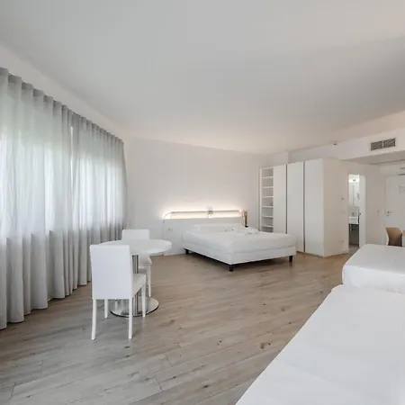 Hotel Hotiday Collection - Tirrenia