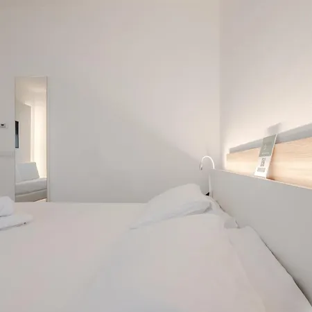 Hotiday Collection - Hotell 5*