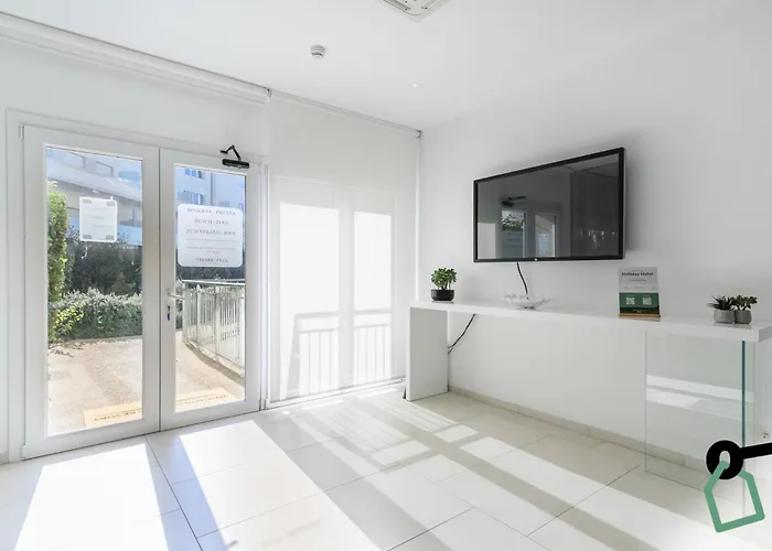 Hotiday Collection - Otel Tirrenia
